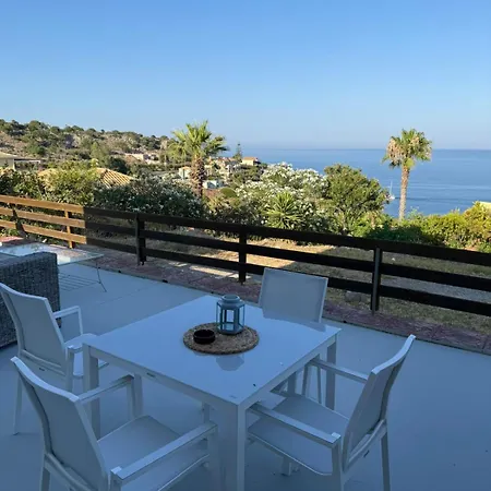 Skala Bay 1 *