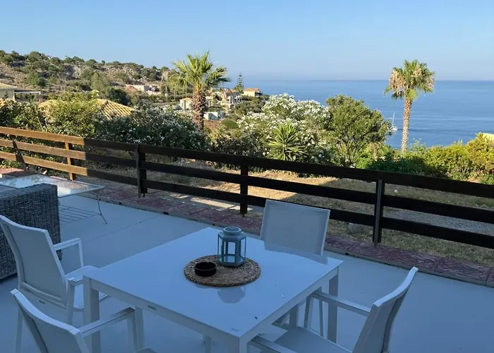 Skala Bay 1 *